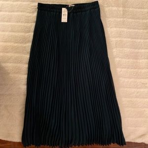 LOFT Pleated Skirt